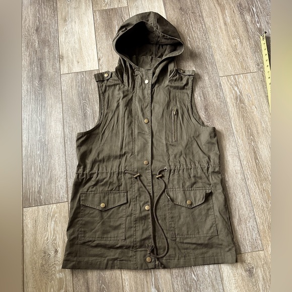 🛍️NWOT Hoodie full zip Utility vest army/olive green Vest with adjustable waist - Picture 5 of 12